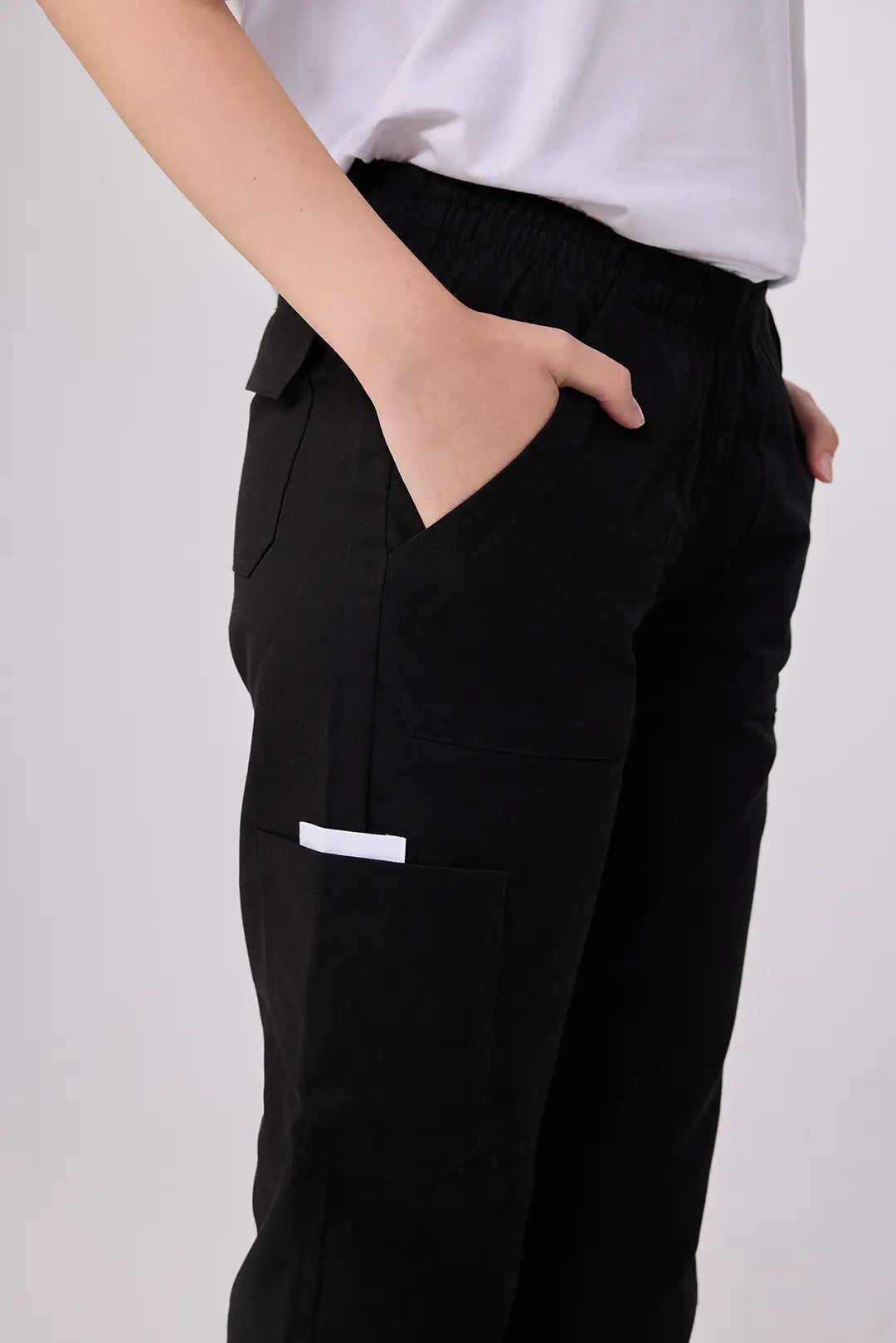 Custom Utility Cargo Trousers – Tailored Fit With Functional Storage