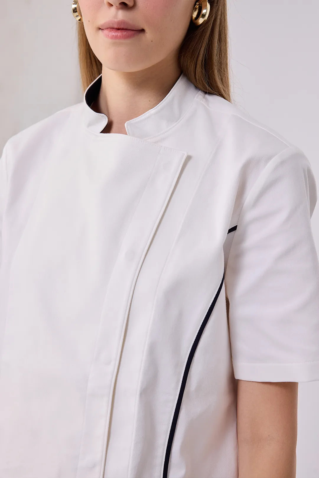 Custom White Chef Jacket – Short Sleeve Professional Kitchen Uniforms