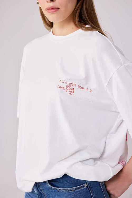 Custom Bakery Graphic T-Shirt – BakeStart Minimal Design Tee